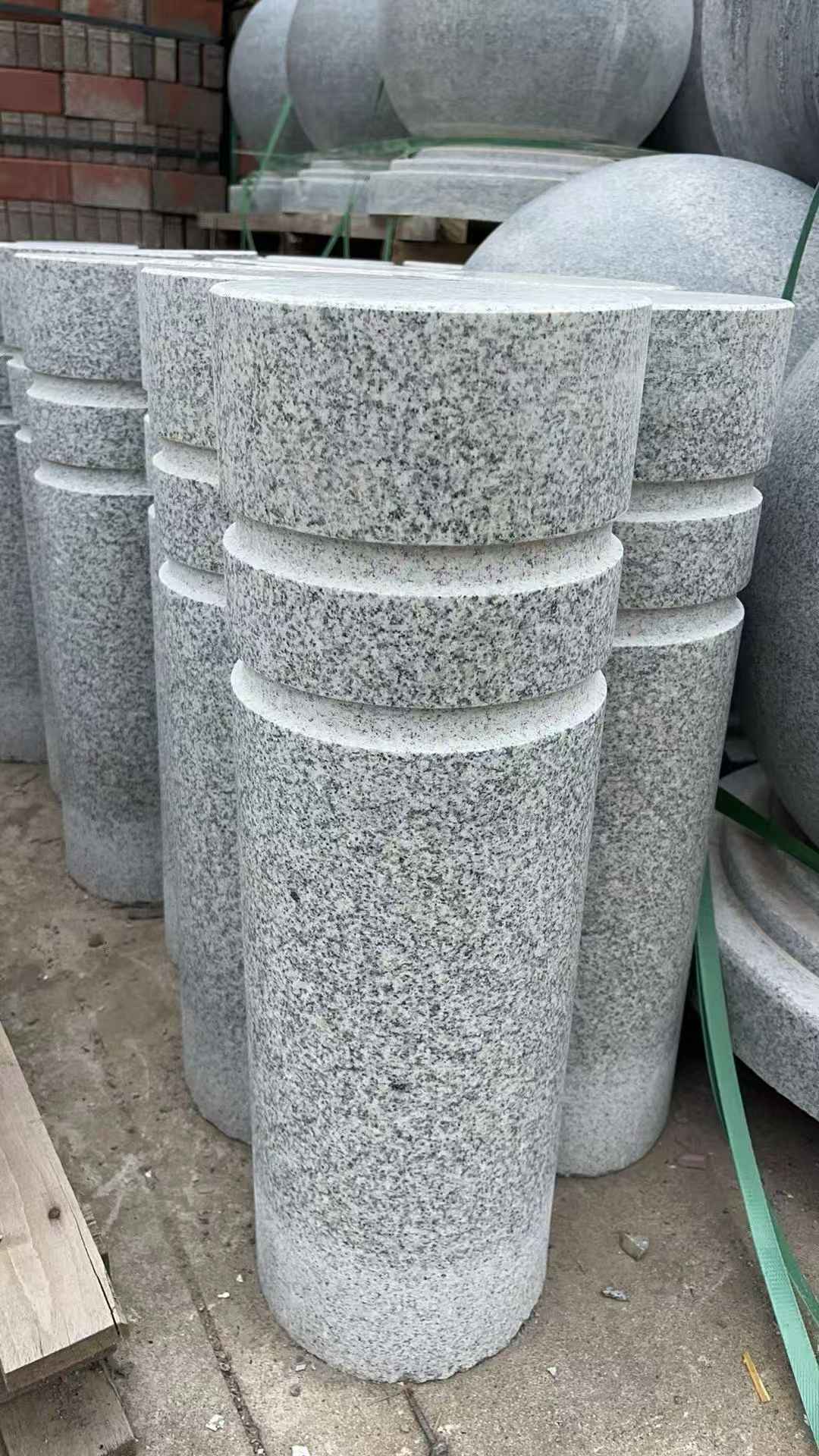 大同 芝麻白花岗岩挡车柱、隔离柱多少钱