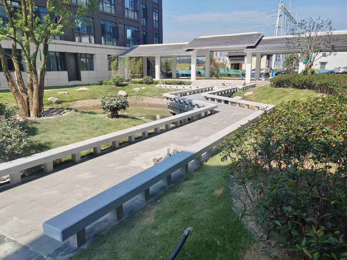 大同 芝麻灰小区坐凳&栏杆安装效果