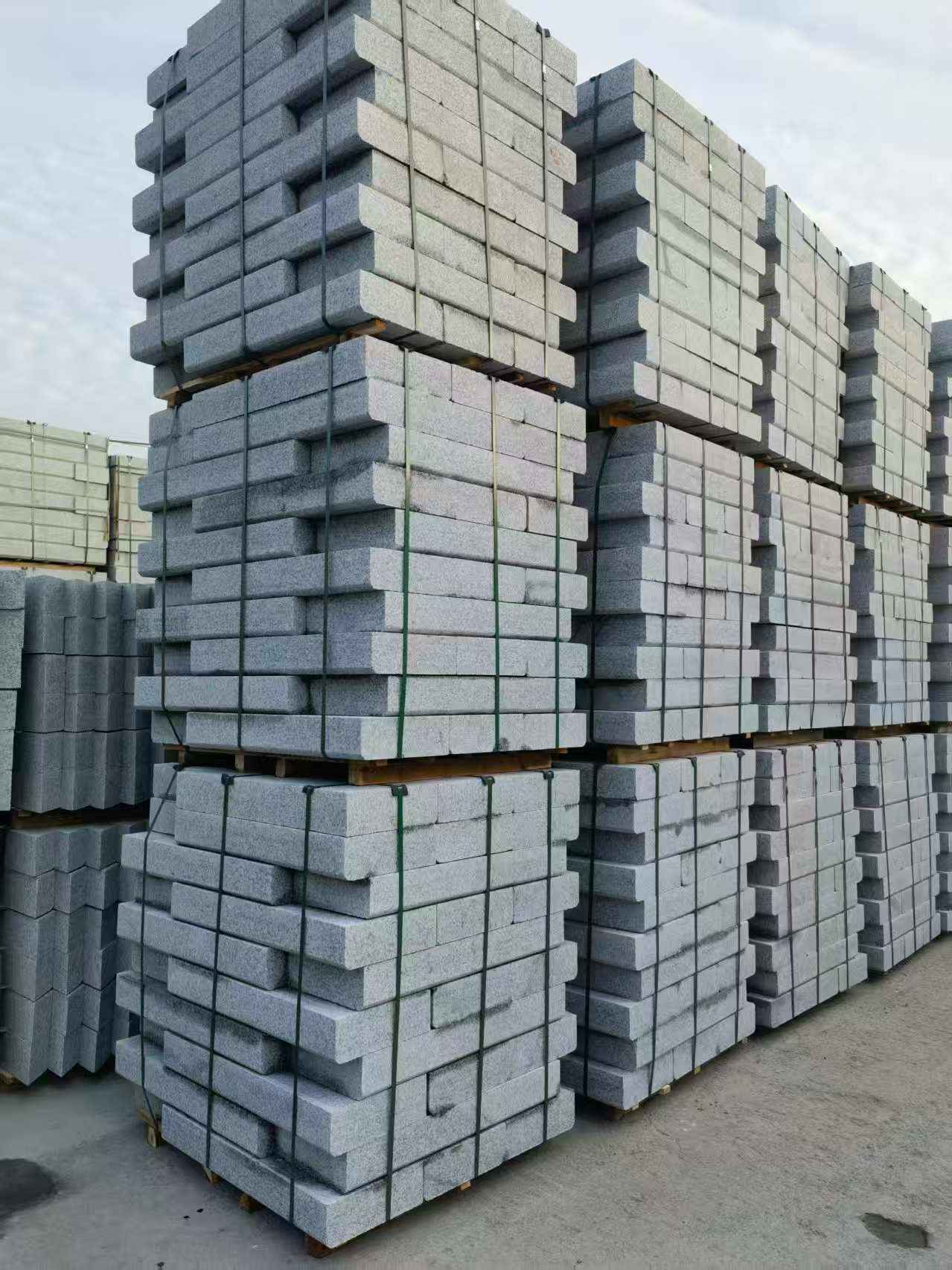 大同 路沿石（路侧石），颜色一致，尺寸标准